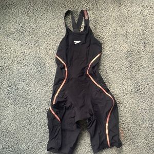 speedo pure intent knee skin